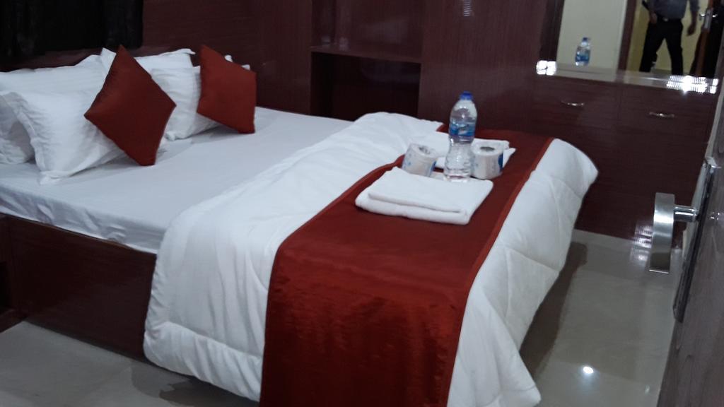 Oyo 66643 Khan Guest House Kalküta Dış mekan fotoğraf